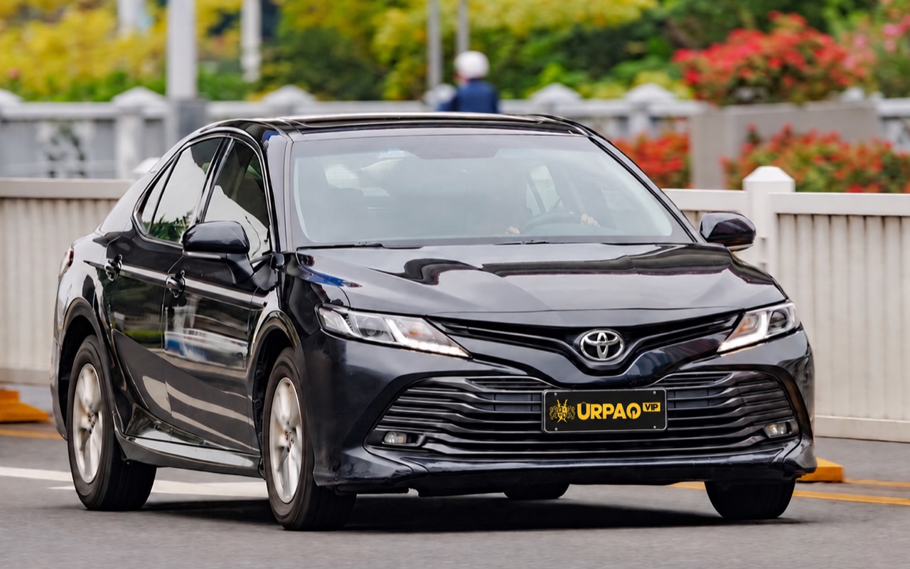 Toyota Camry — фотография модели
