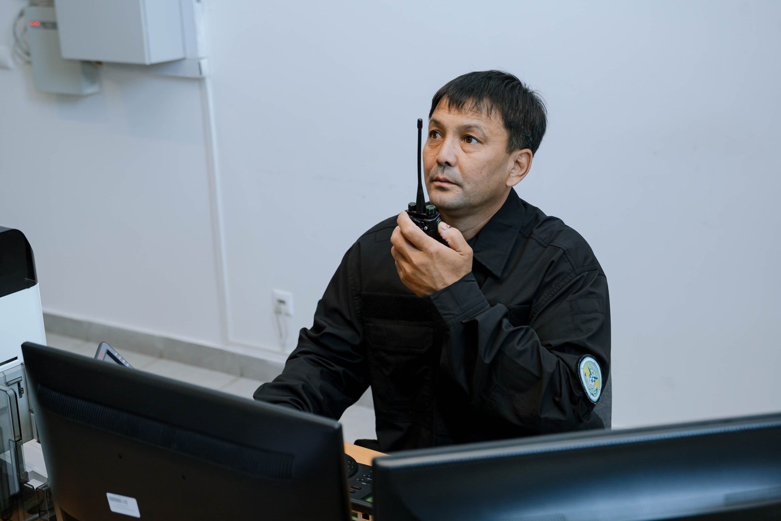 Security monitoring operator on the radio